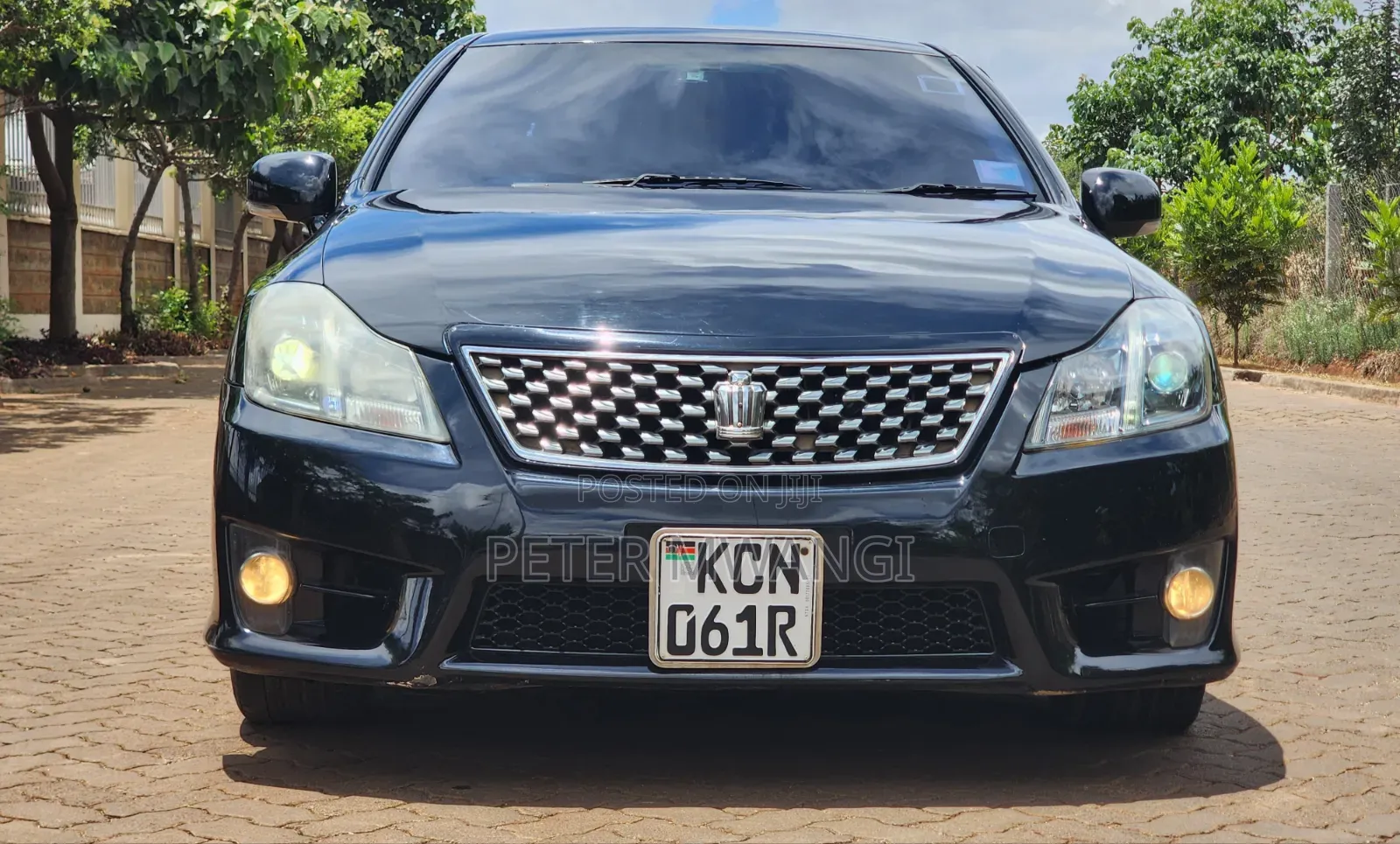 Toyota Crown 2010