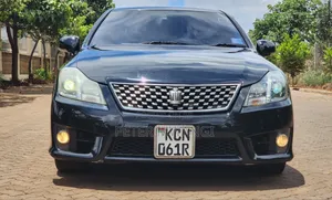 Toyota Crown 2010