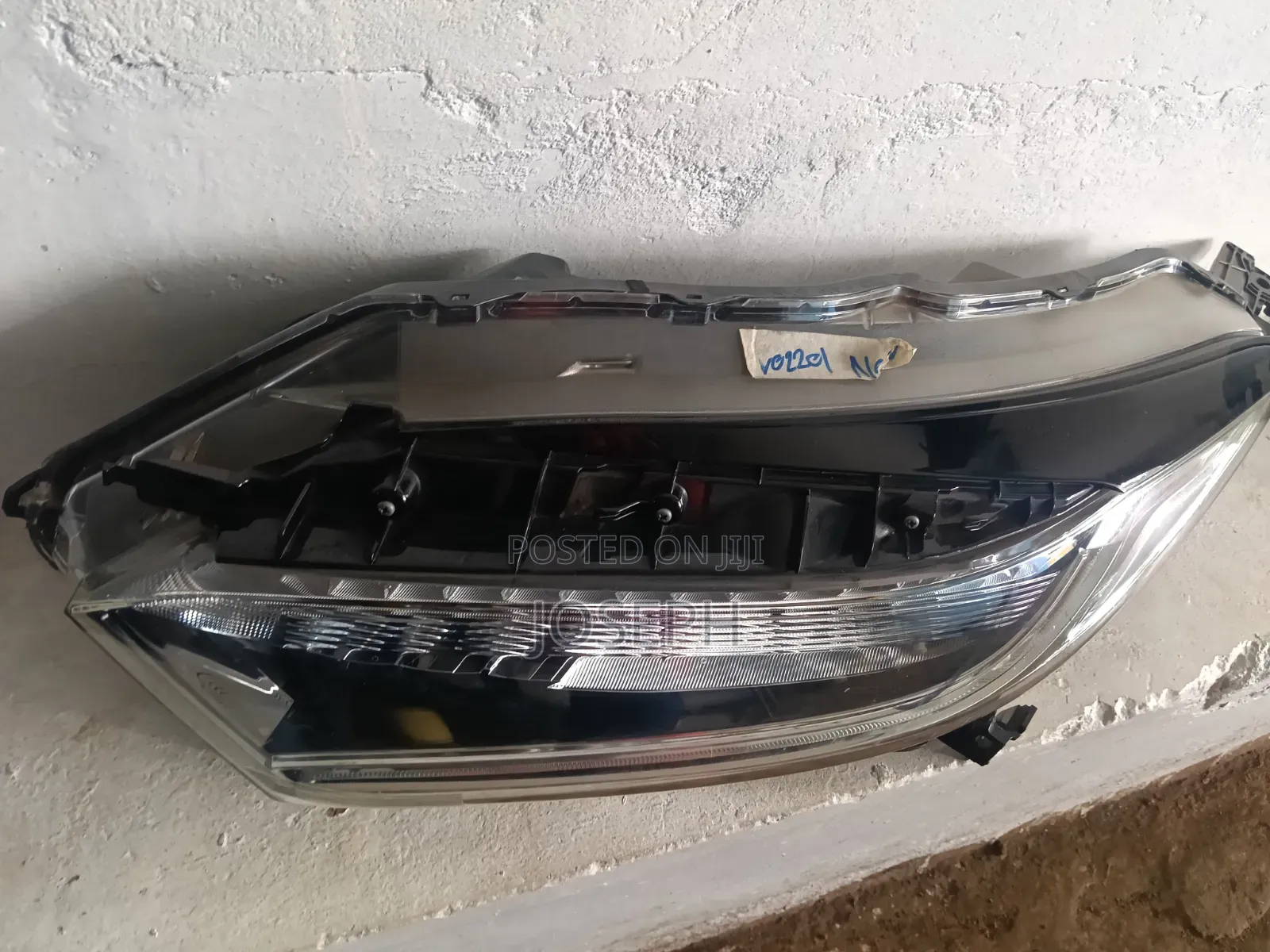 Honda Vezel Headlights