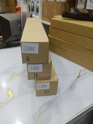 Original HP LA04 Battery