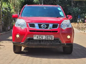 Nissan X-Trail 2012 Red