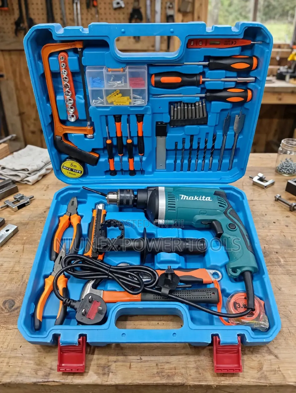 Makita 710W Impact Drill and Tool Set (117-Piece)