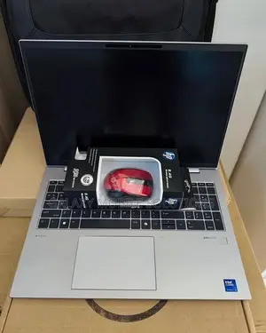 Laptop HP 16GB Intel Core Ultra 7 SSD 512GB