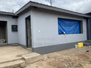 Kitchen(restaurant) to Let