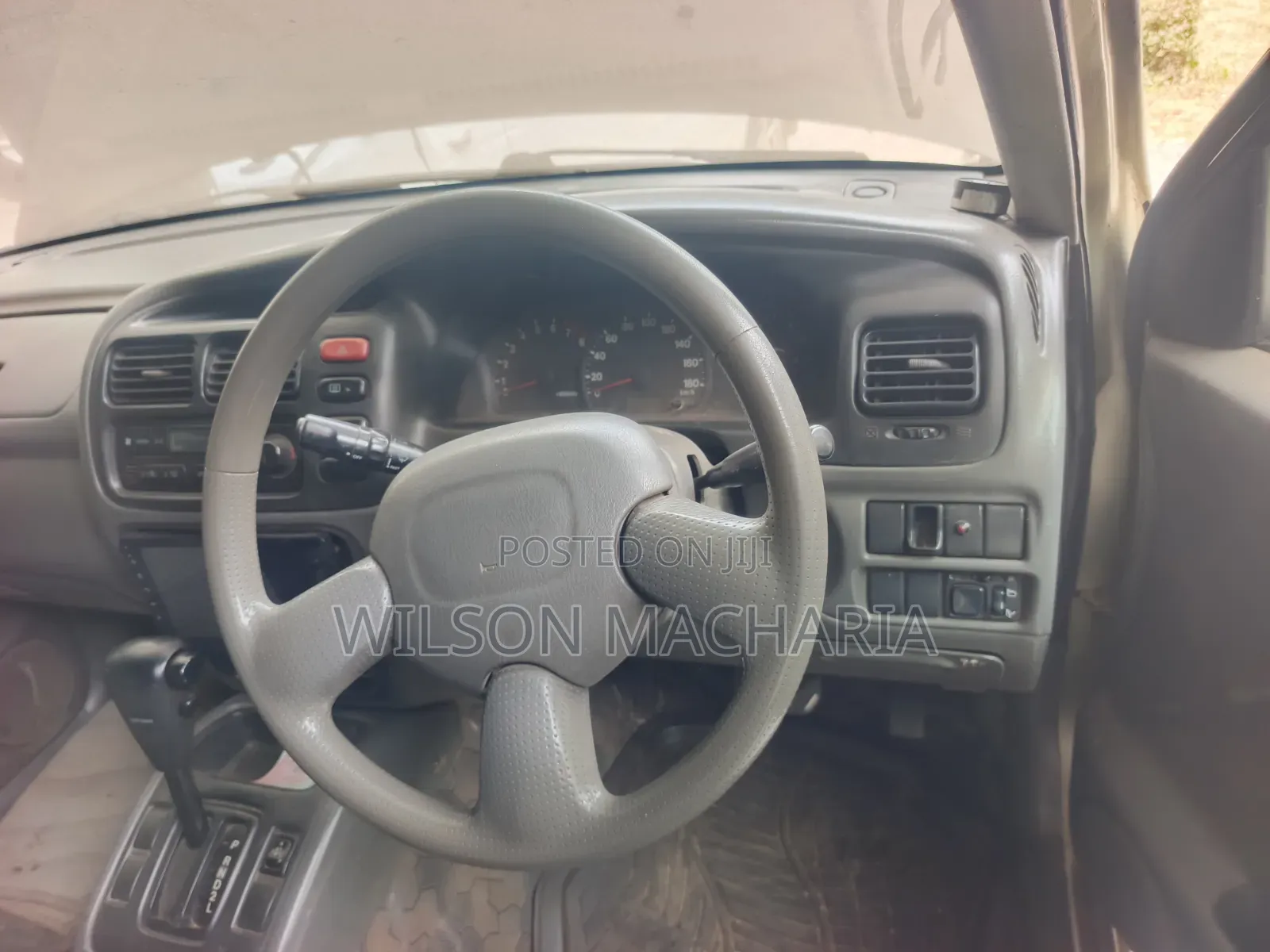 Suzuki Escudo 2002 Beige