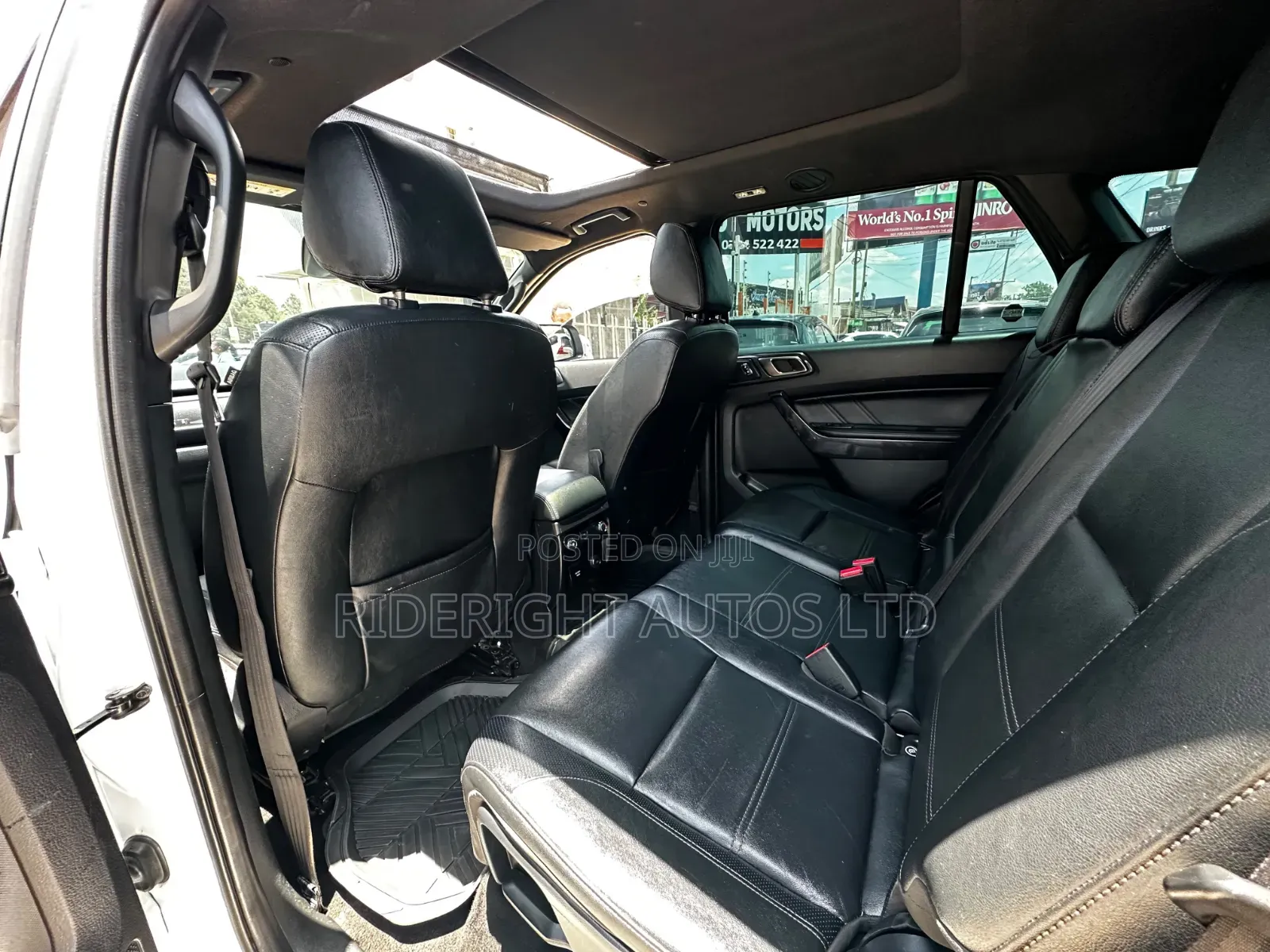 Ford Everest 2019 White