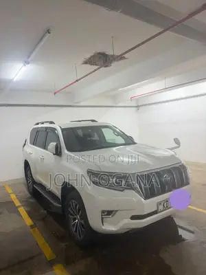 Toyota Land Cruiser Prado 2018 White