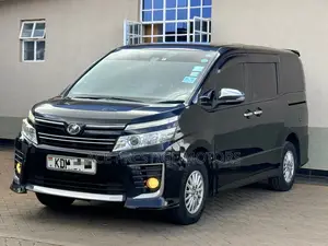 Toyota Voxy 2016 Black
