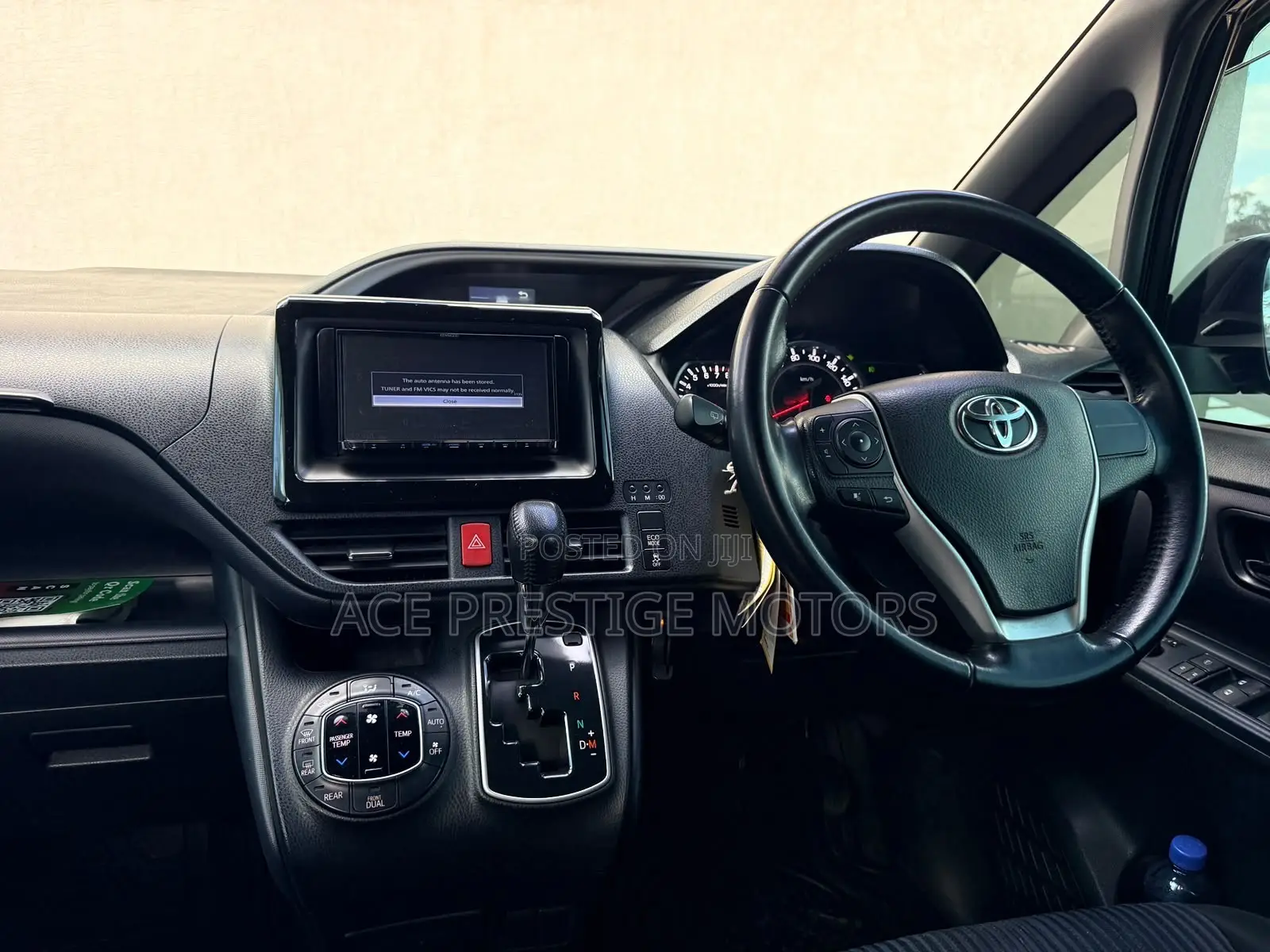 Toyota Voxy 2016 Black