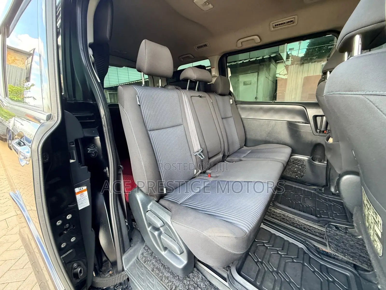 Toyota Voxy 2016 Black