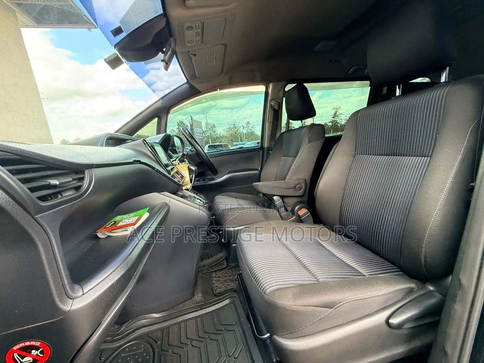 Toyota Voxy 2016 Black