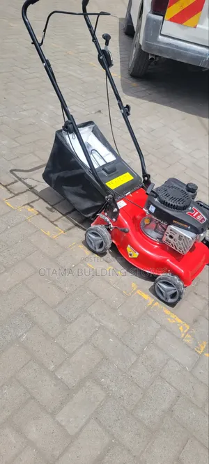 Professional Lawn Mower/ Grass Cutter