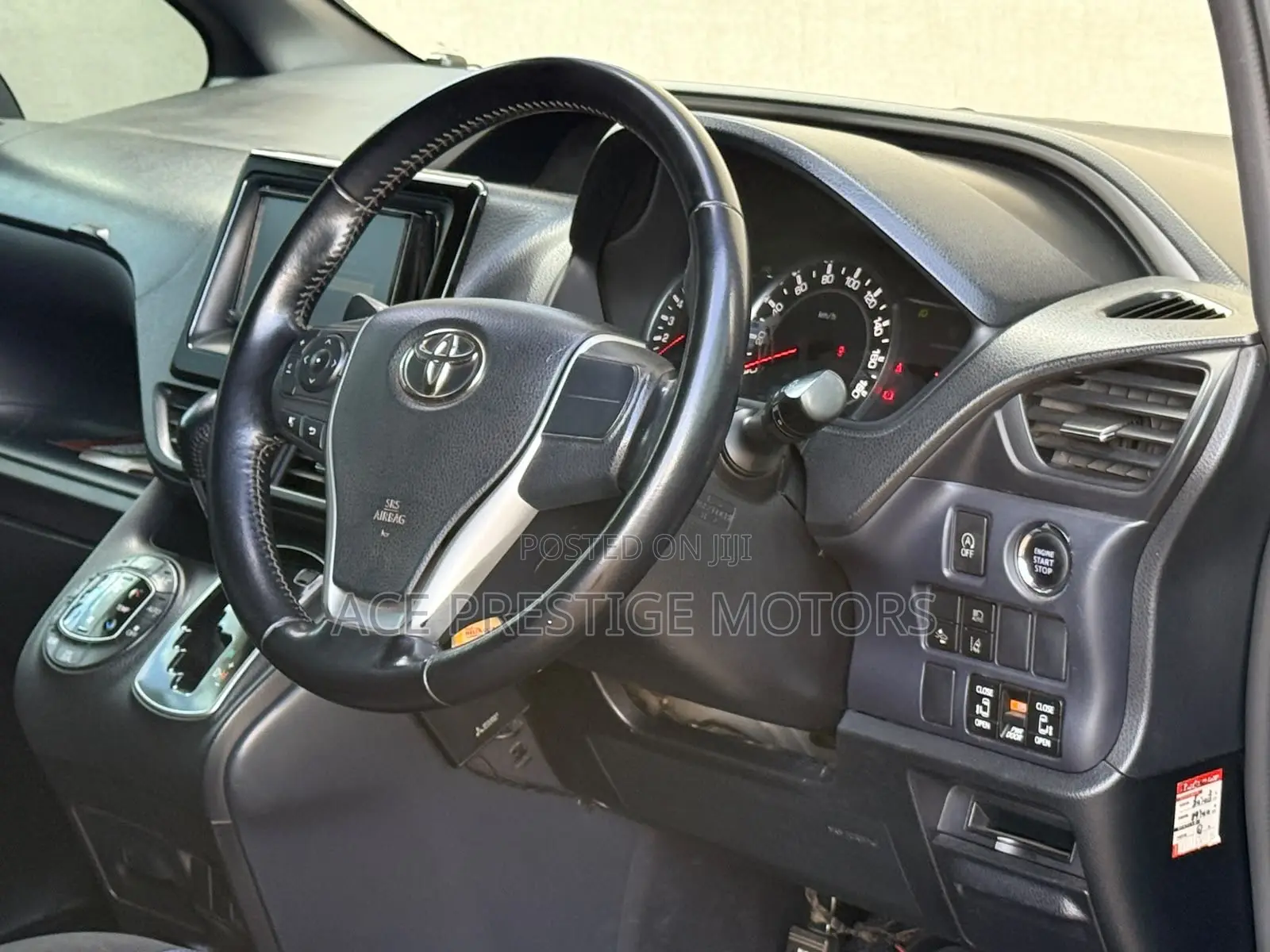 Toyota Voxy 2016 Black