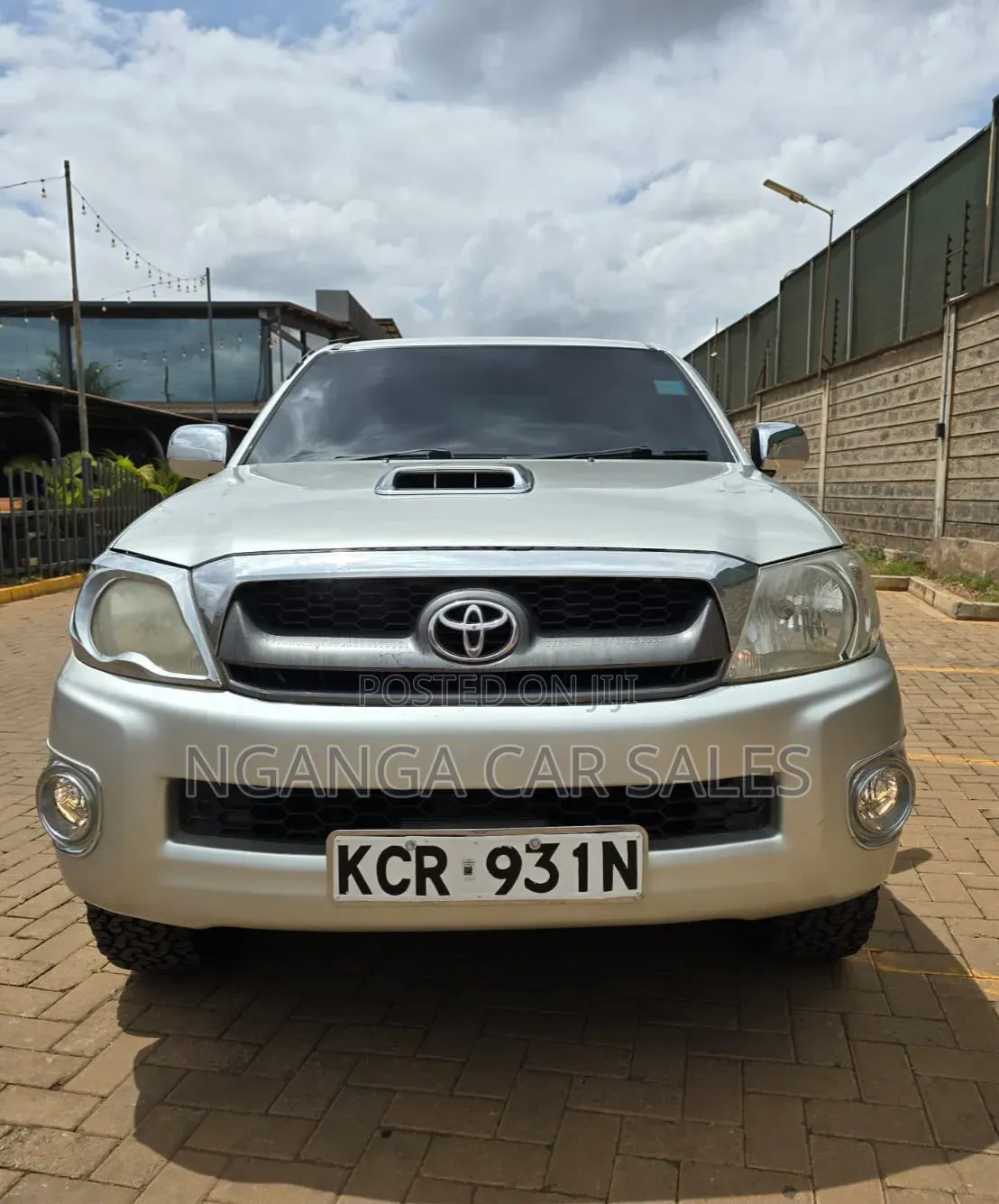 Toyota Hilux 2011 Silver