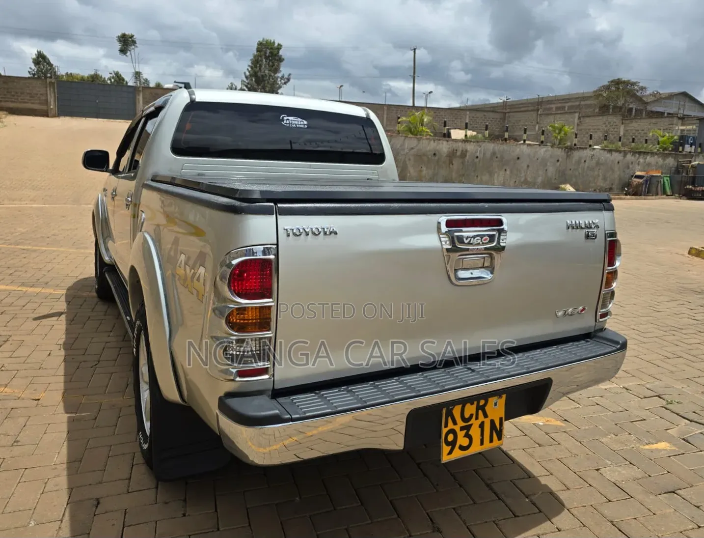 Toyota Hilux 2011 Silver