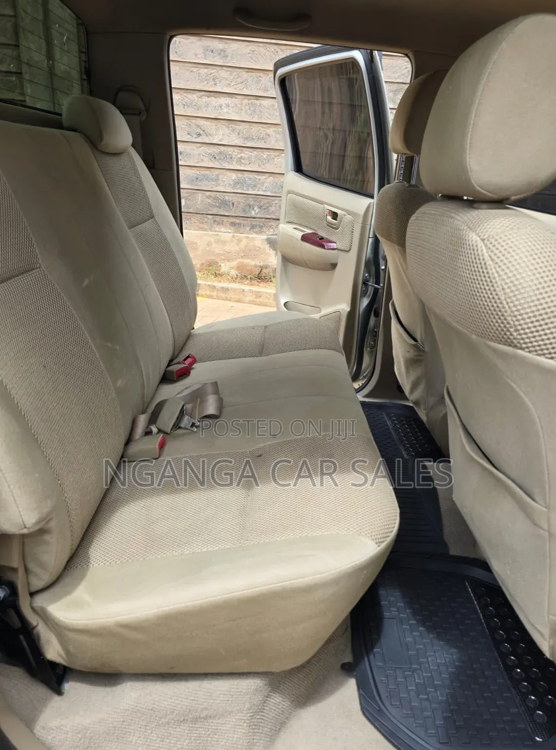 Toyota Hilux 2011 Silver