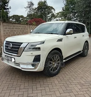 Nissan Patrol 2013 White