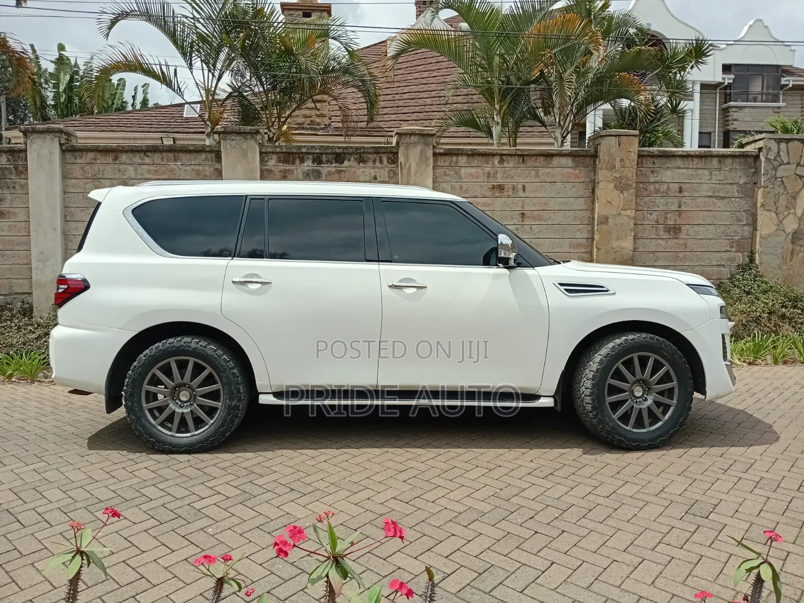 Nissan Patrol 2013 White