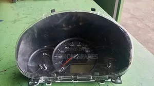 Toyota Vitz Speedometer