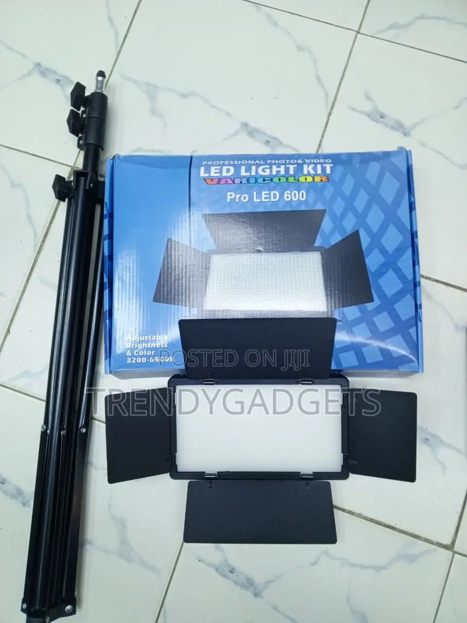U600 LED Photography Panel Light With Adjustable Stand