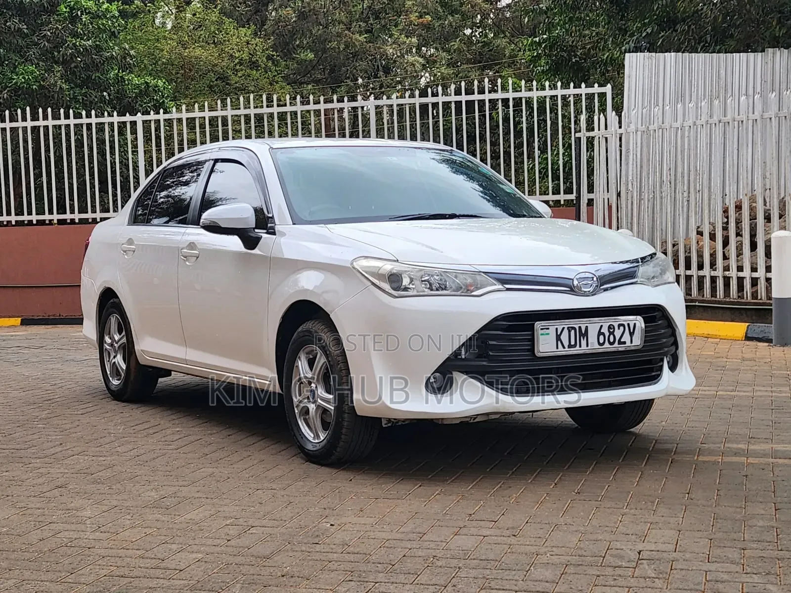 Toyota Axio 2016 Pearl