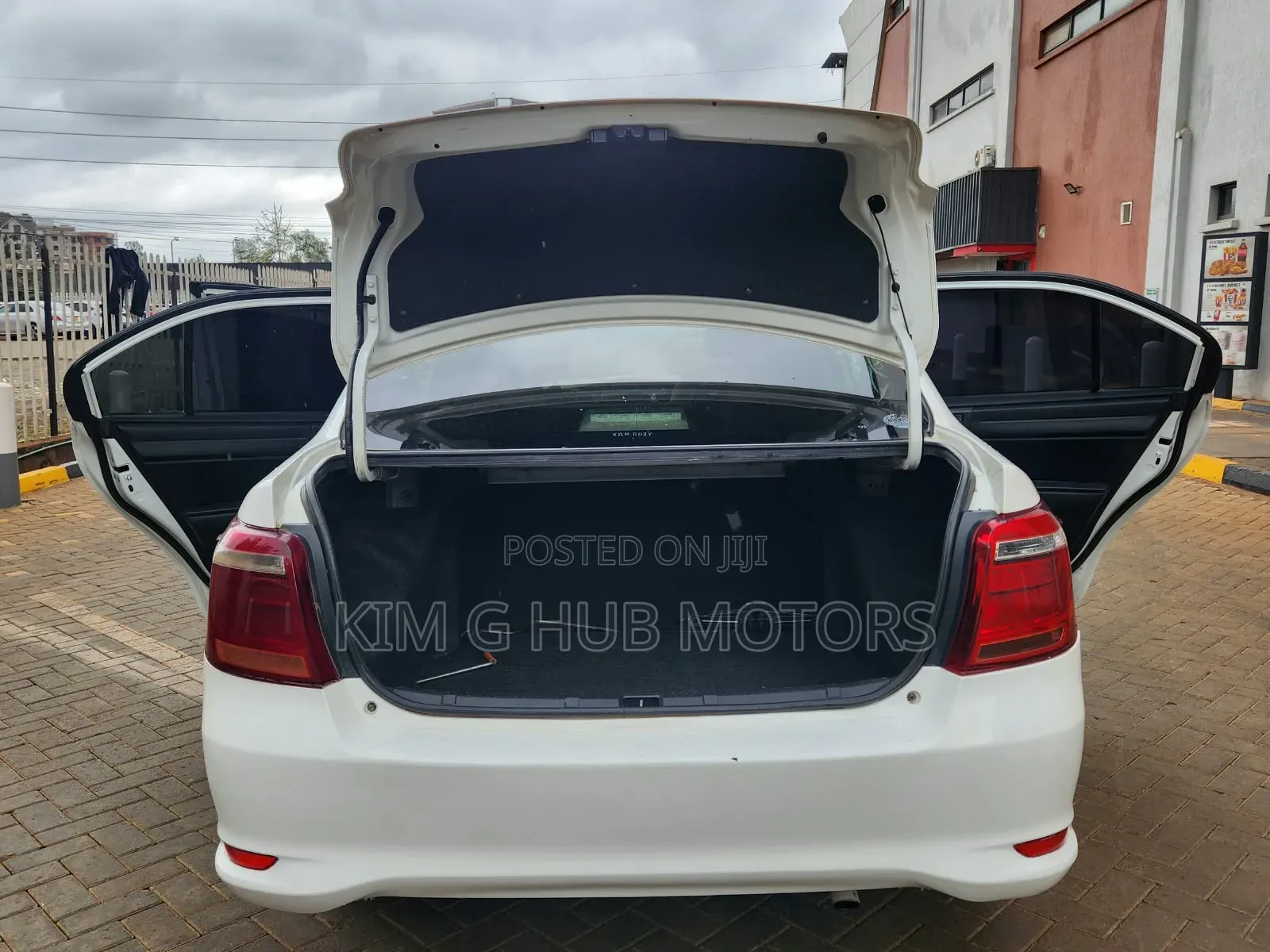 Toyota Axio 2016 Pearl