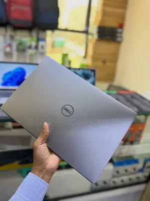 Laptop Dell Precision 5570 16GB Intel Core i9 SSD 512GB
