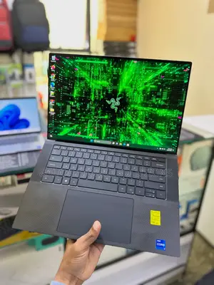 Laptop Dell Precision 5570 16GB Intel Core i9 SSD 512GB