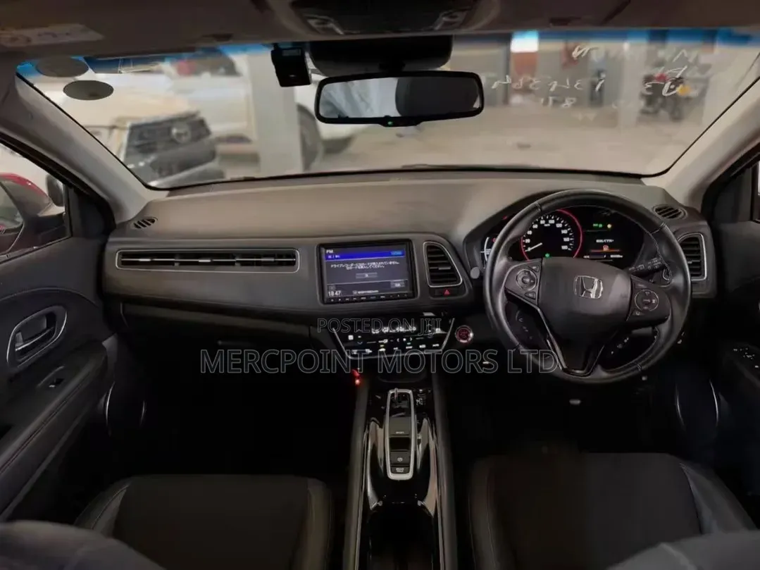 Honda Vezel 1.5 2WD 2020 Red