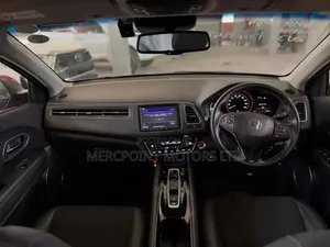 Honda Vezel 1.5 2WD 2020 Red