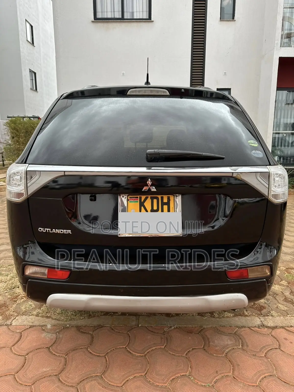 Mitsubishi Outlander 2015 Black
