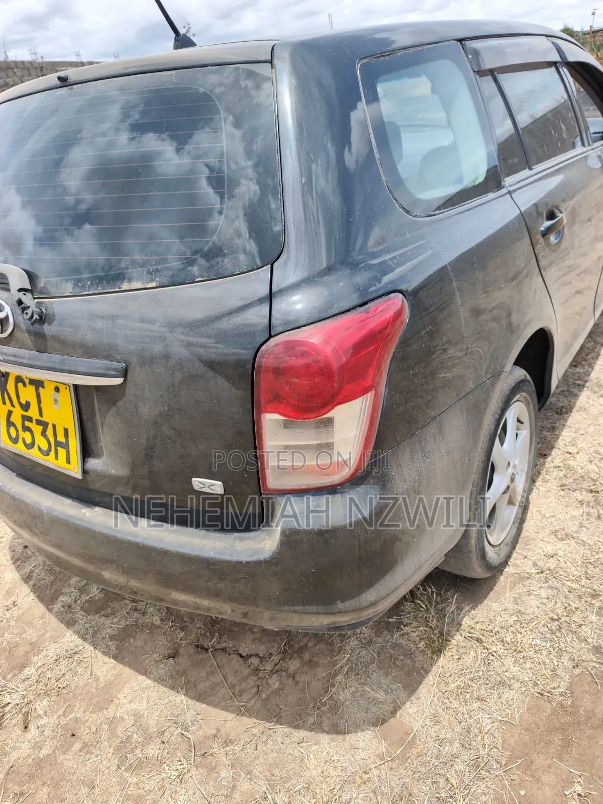 Toyota Corolla Fielder 2011 Black