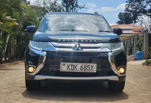 Mitsubishi Outlander 2015 Black