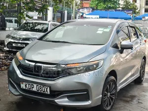 Honda Shuttle 2016 Silver