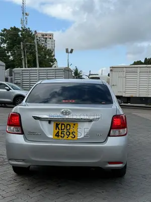 Toyota Axio 2014 Silver