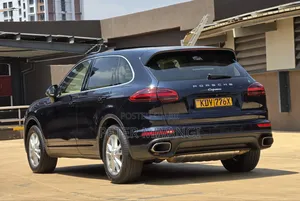 Porsche Cayenne 2015 Black