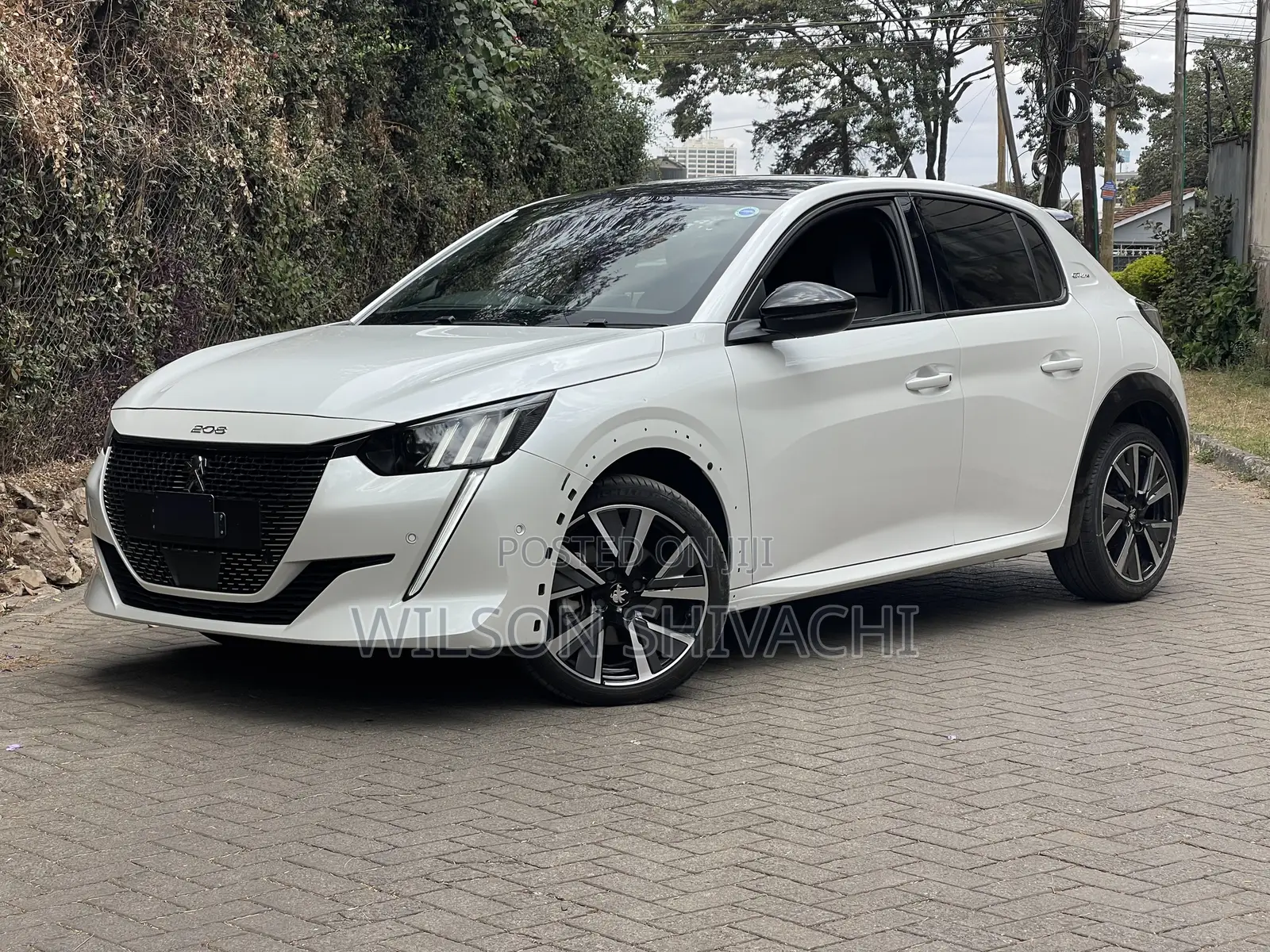 Peugeot 208 2021 White