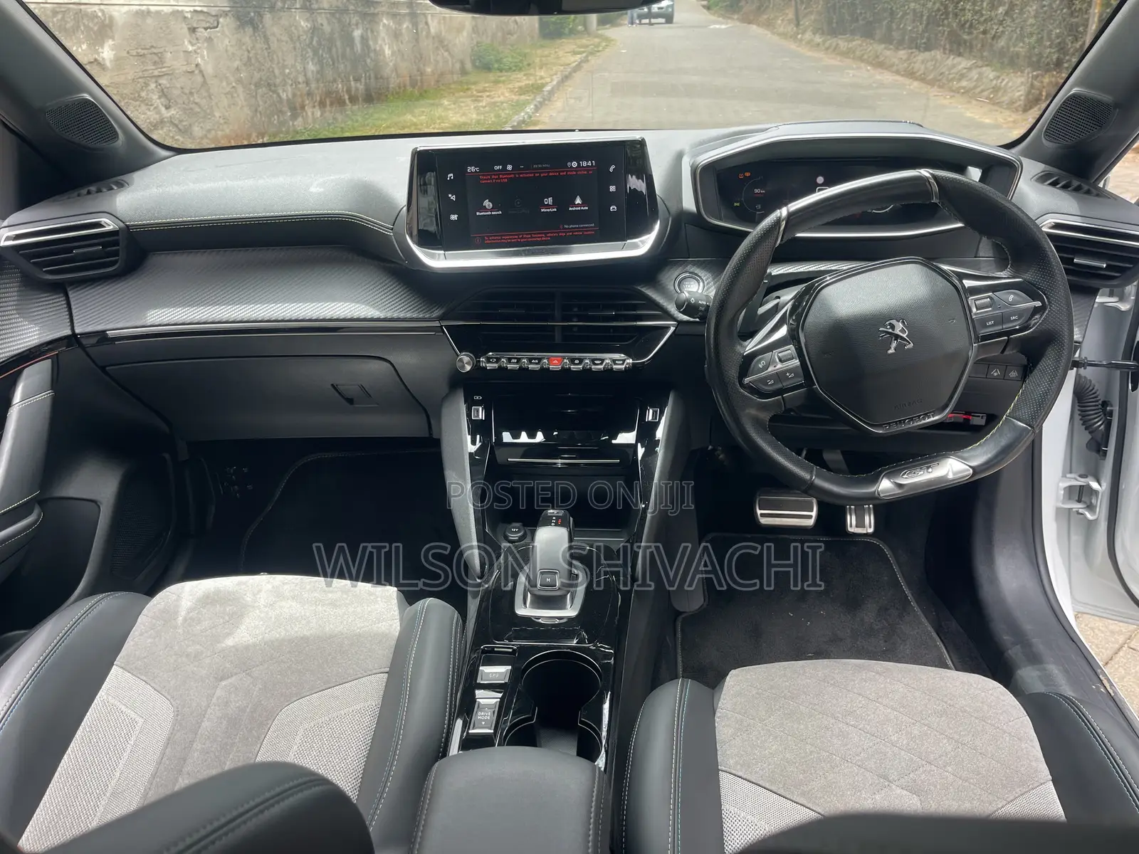Peugeot 208 2021 White