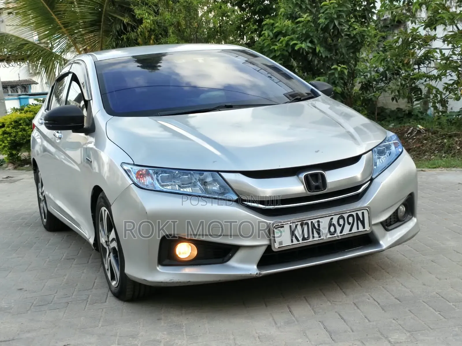 Honda Grace 2016 Silver
