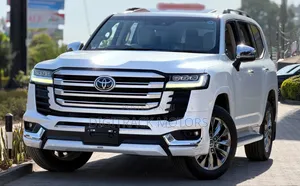 Toyota Land Cruiser 2022 White