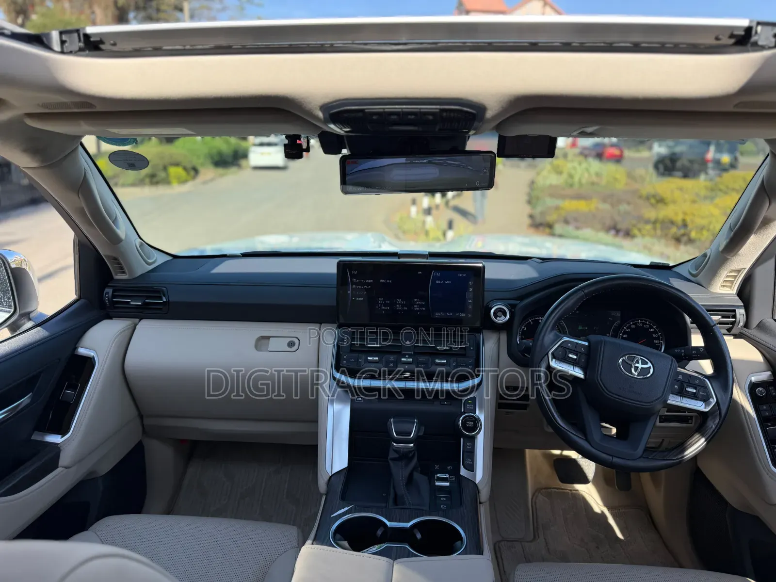 Toyota Land Cruiser 2022 White