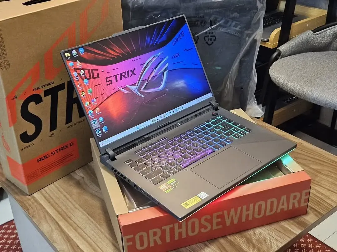 Laptop Asus ROG Strix G16 G614 64GB AMD Ryzen 9 SSD 1T