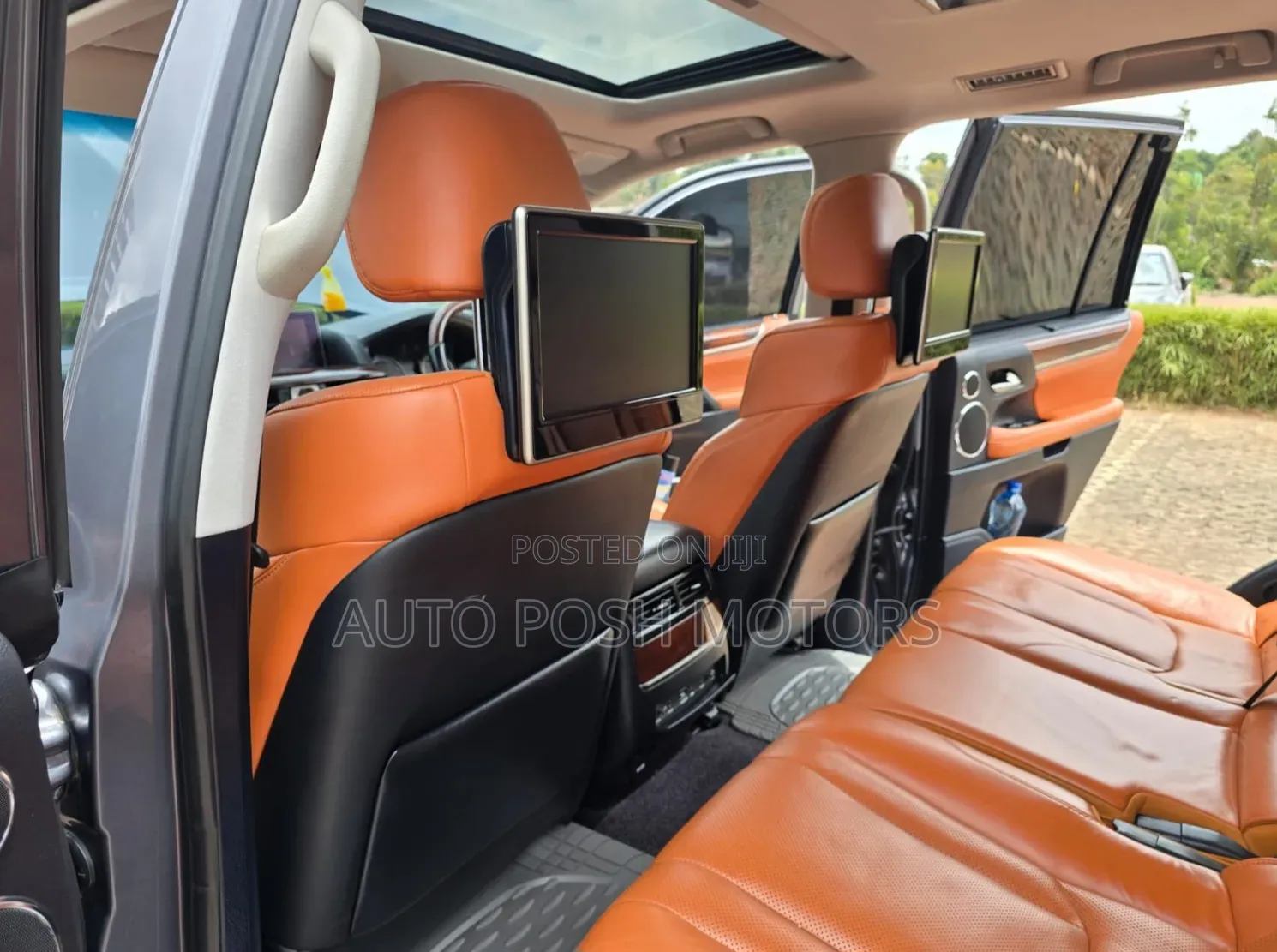 Lexus LX 2016