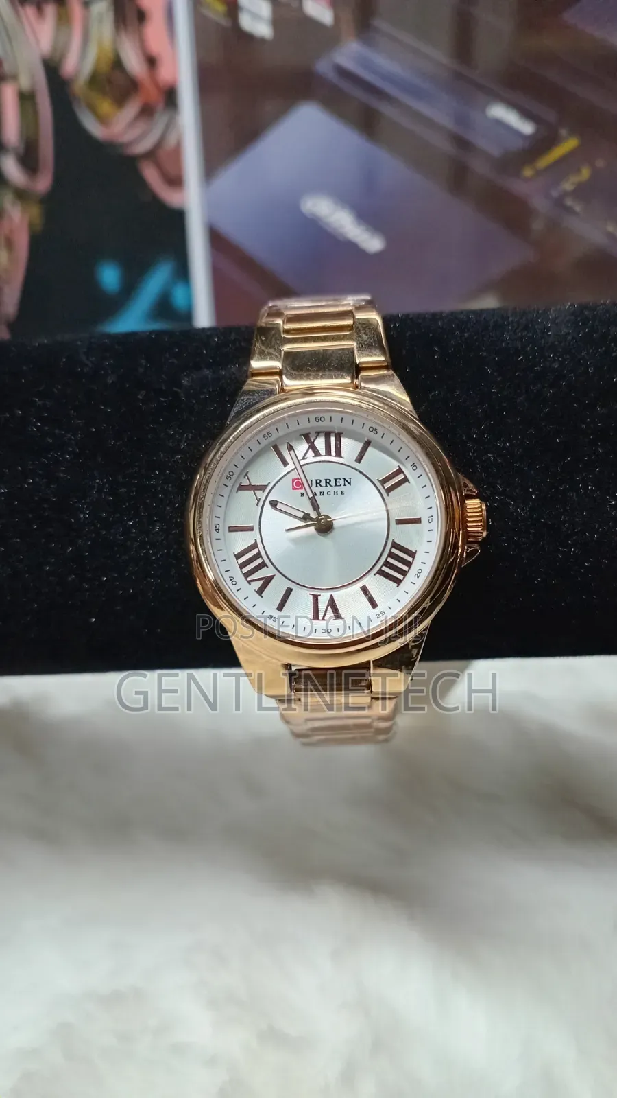 Curren Blanche Analog Watch