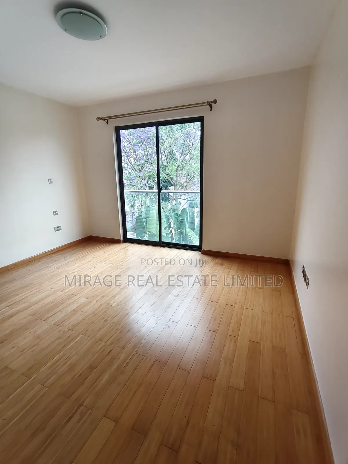 3bdrm Apartment in Roysambu for rent