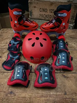 4-Wheel Quad Roller Skate and Protective Gear Set for Kids(hard Helmet