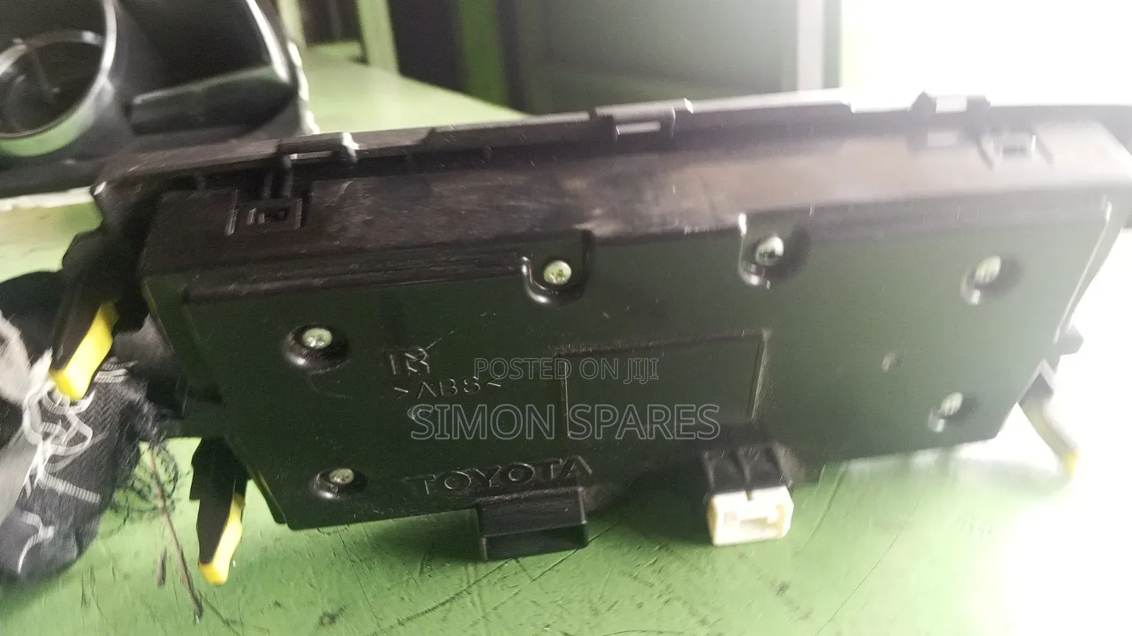 A/ C Controller Axio/ Fielder