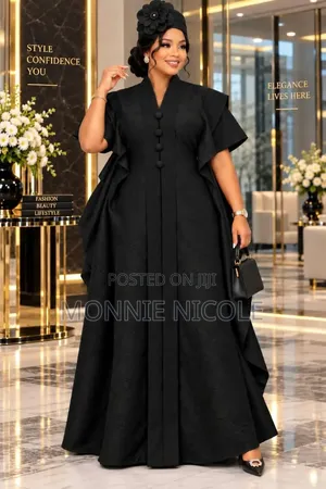 Fashion Rich Widow Outfit. Classy Black Maxi Dress