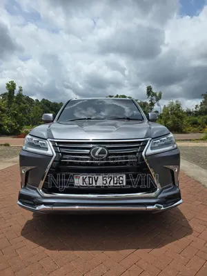 Lexus LX 570 AWD 2016 Gray