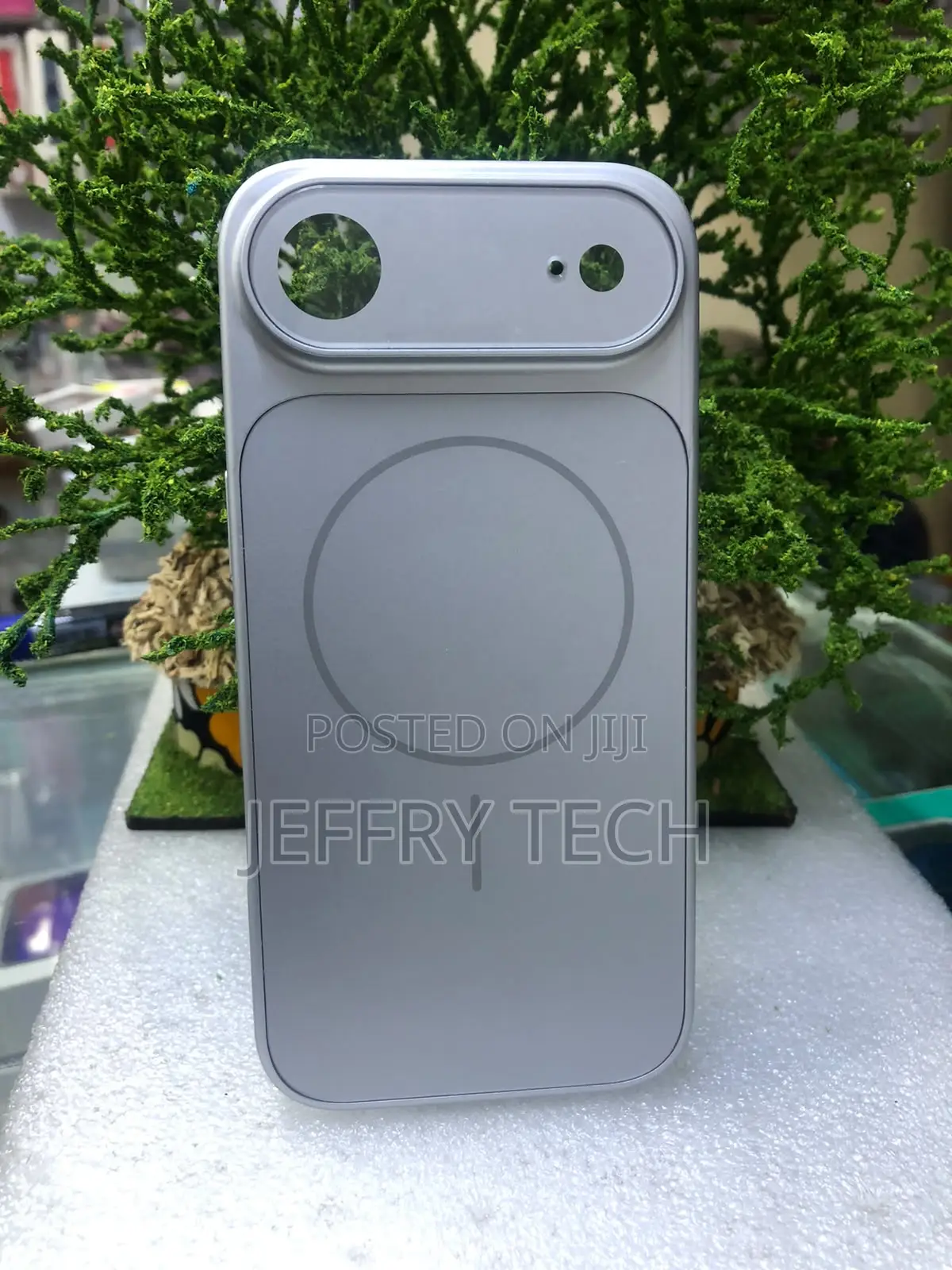 iPhone 17 Air "Change Case Magnetic Case Give a Previous iPhone Model